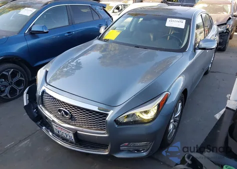 2017 Infiniti Q70 3.7 из США, поврежденный, VIN JN1BY1AP8HM740793